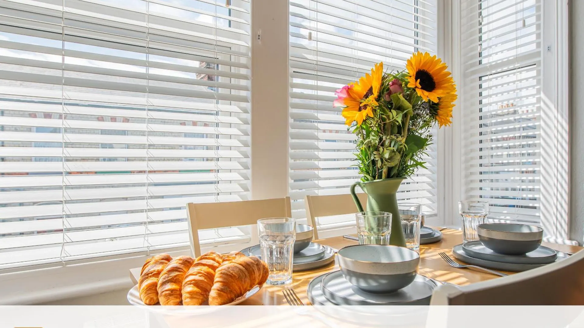 Scarborough Stays - Hampton Apartments