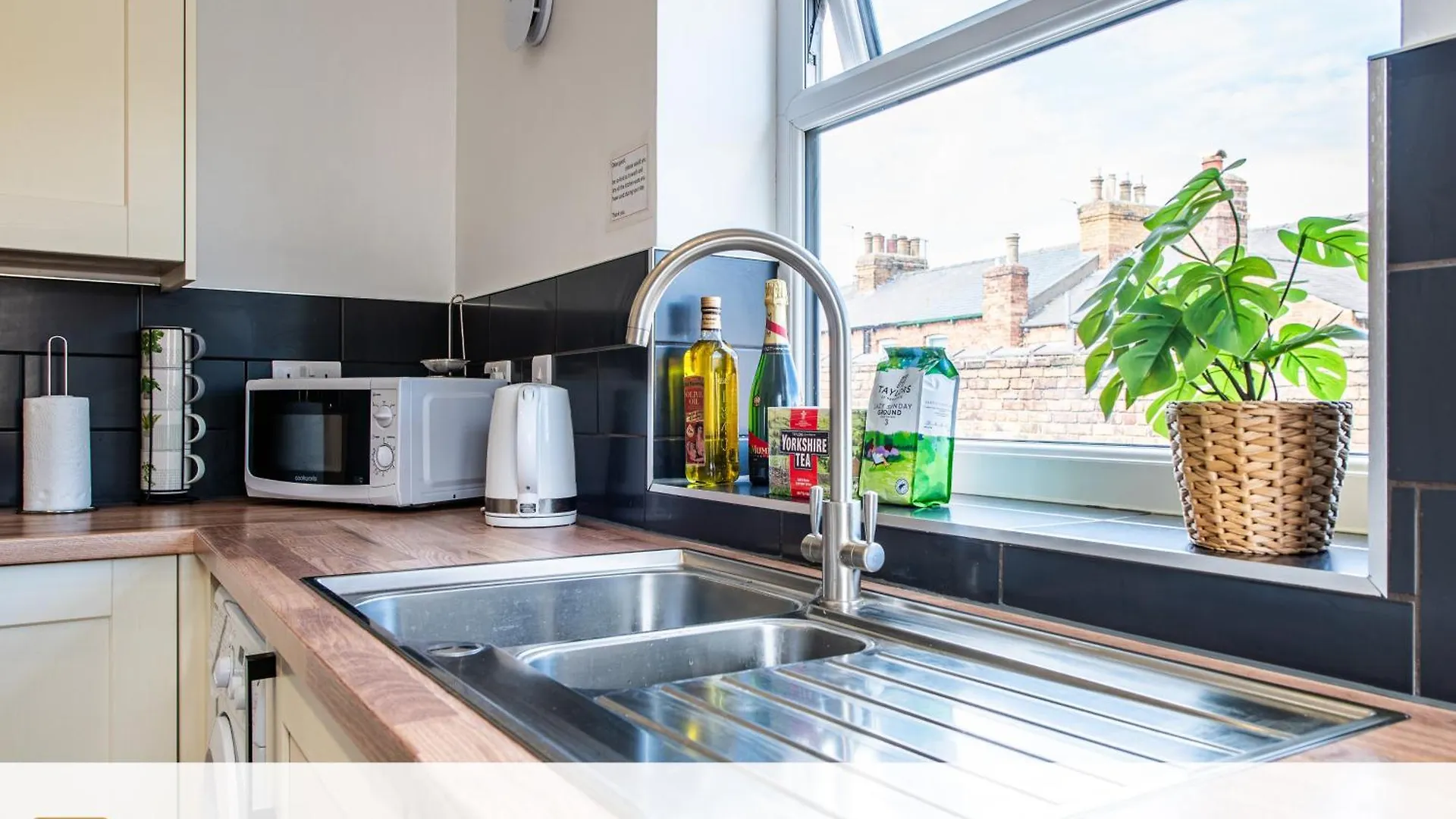 Scarborough Stays - Hampton Apartments 영국