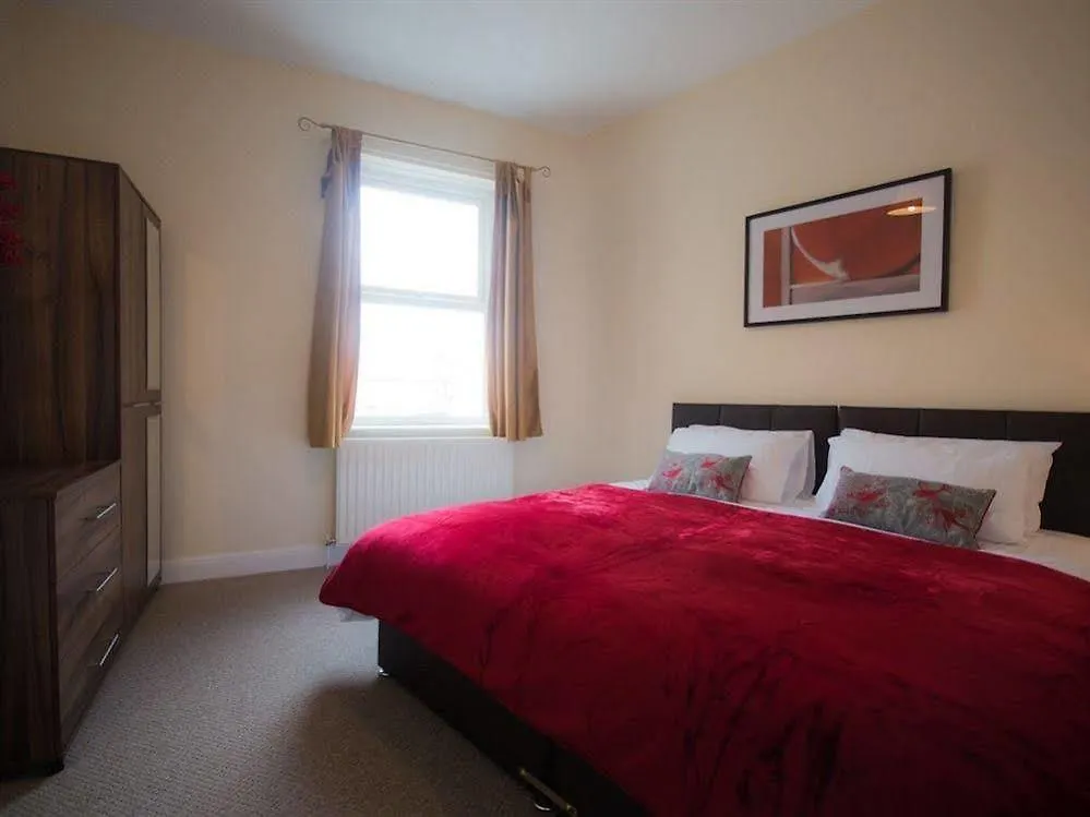 Scarborough Stays - Hampton Apartments 영국